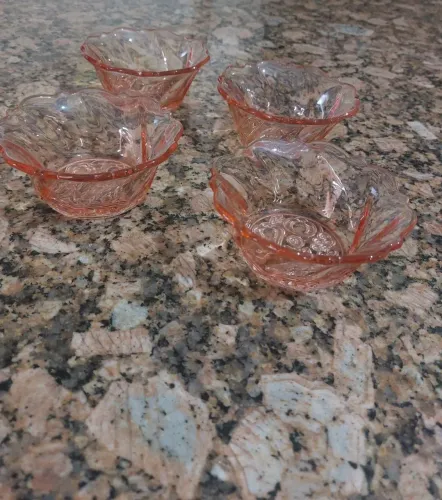 Jogo de 4 Tigelas de Vidro Rosa vintage 1930