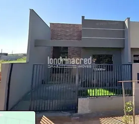 Casa com 2 quartos, pé direito alto, jardim de inverno, vaga de garagem e excelente distri