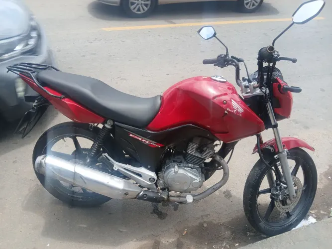 Vendo essa 150 mais informações chama no número *  ou fasso troca em um carro