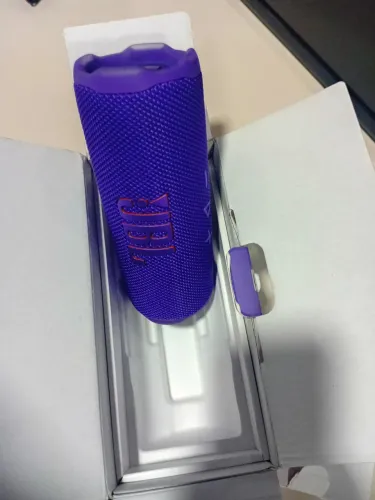 Caixa flip 7 jbl roxa.