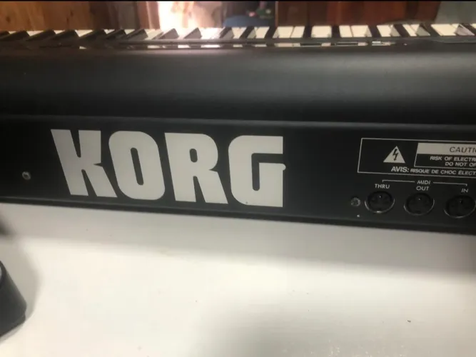 Korg 01/W FD - Revisado e com Hard Case Original