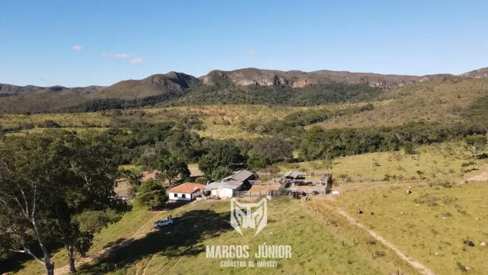 VENDO FAZENDA NA REGIÃO DE CONCEIÇÃO DO MATO DENTRO COM DUPLA APTIDÃO E BEM FORMADA
