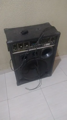 Vendo caixa amplificada 