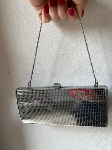 Bolsa de festa antiga prateada