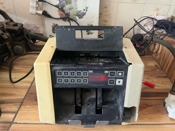 modelo tradicional como a Contadora de Cédulas MPV KW 2000 no estado