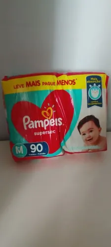 Pacote com 90 Fraldas M Pampers Supecsec