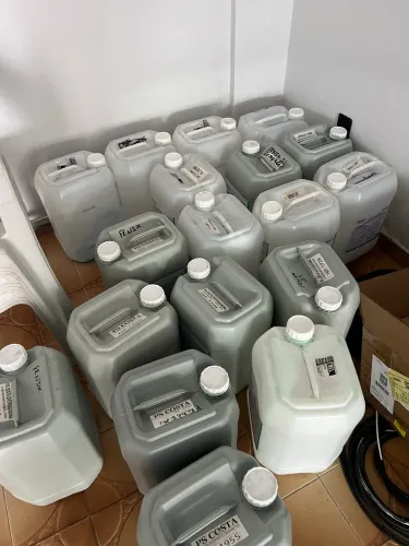 Vende-se Galões 20 litros