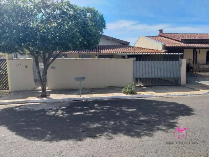 Casa com 3 dormitórios à venda, 150 m² por R$ 280.000,00 - Centro - Santa Cruz da Conceiçã