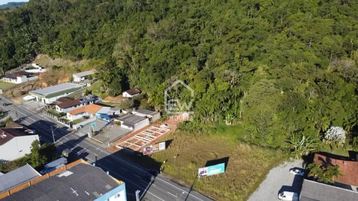Terreno Com Área Utilizável de 6.027,36 de Frente para a Rua Onze de Novembro, em Massaran