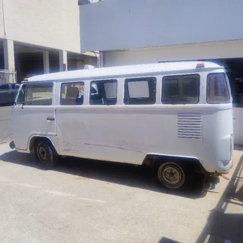 Volkswagen Kombi Standard/ Luxo/ Serie Prata 1996