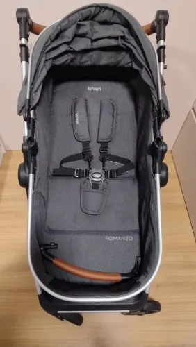 Vendo carrinho de bebê Infanti Romanzo
