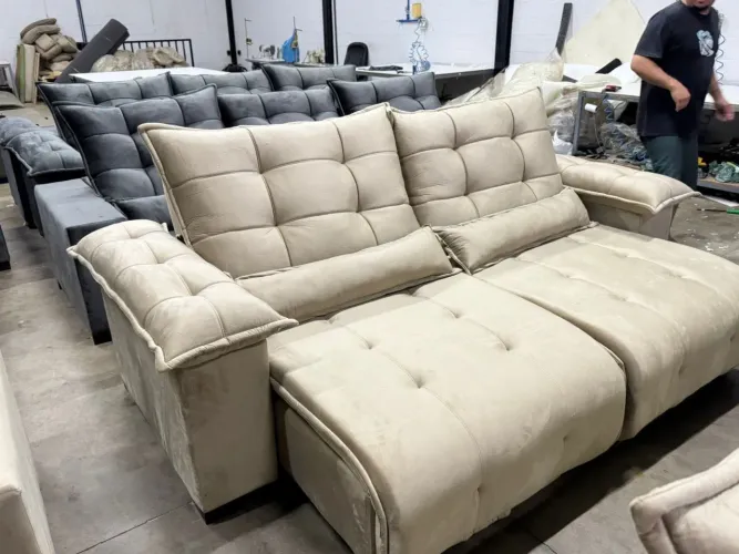 Sofá Retrátil e Reclinável 2 Lugares - Elegância e Conforto