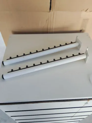 Arara de cabide para painel canaletado 