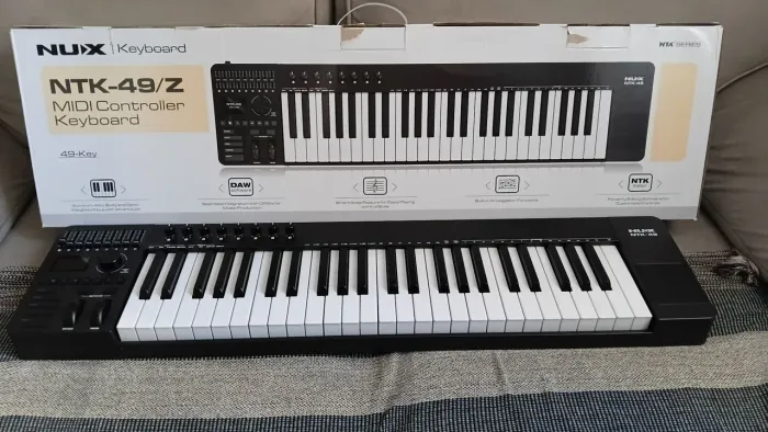 Teclado controlador NUX NTK 49 Teclas