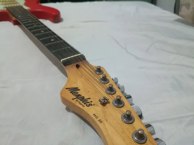 Guitarra Tagima Memphis