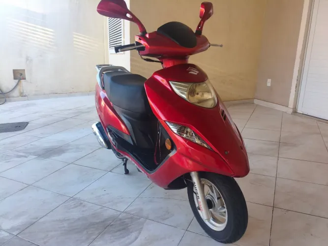 Suzuki Burgman 125i 2014 IPVA 26 pago