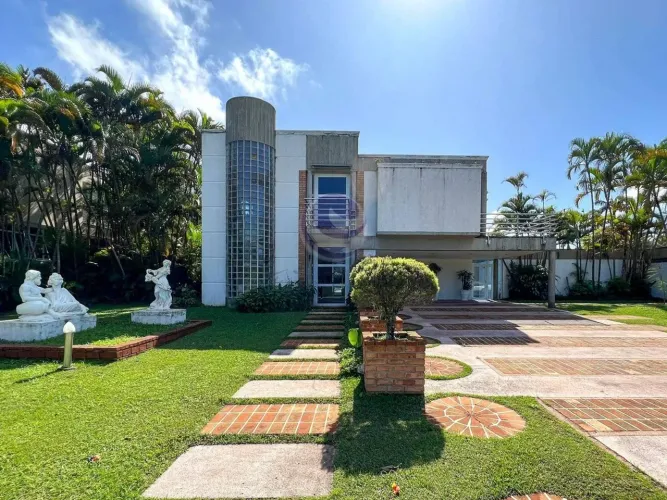 Villa Genesis: O Diamante Bruto do Jardim Acapulco ? Luxo e Oportunidades Sem Limites!