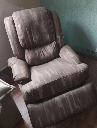 Vendo poltrona do papai