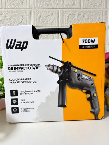 Furadeira e Parafusadeira de Impacto 700W com Maleta 12 Peças
