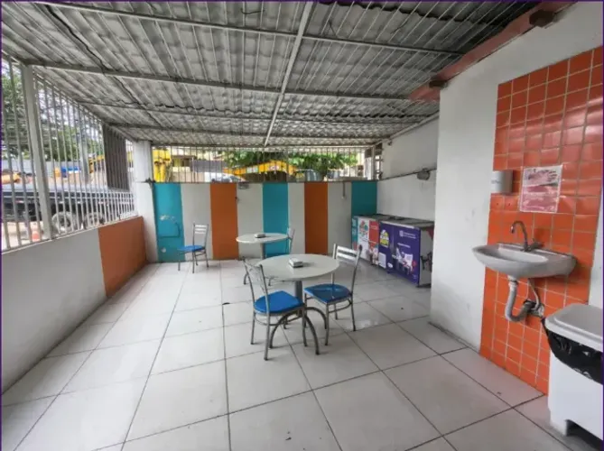 Excelente Ponto Comercial de Esquina