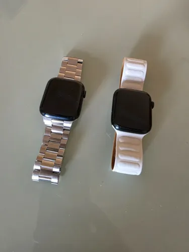 Appe Watch Series 7 + 3 Pulseiras. 