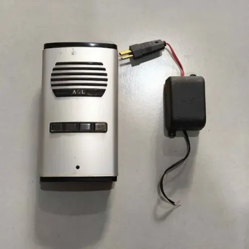 Porteiro eletrônico interfone 4 canais AGL Funcionando em bom estado e revisado