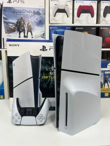 Ps5 Slim Semi Novo versao com leitor de discos - 1 controle - 3999 NO PIX OU 3.899,00 no D