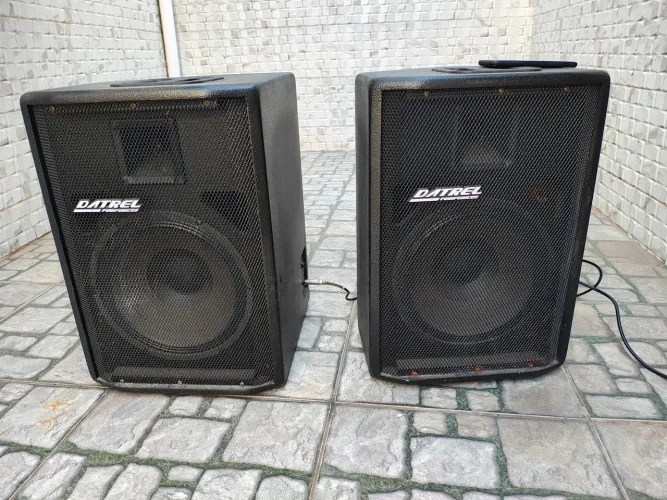 Caixa ATIVA DATREL 12 com 250 RMS + Caixa passiva 12 com 250 RMS