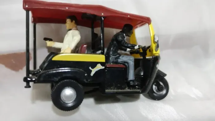 Miniatura Coleção 007 James Bond - Tuk TukTuk - Octopussy