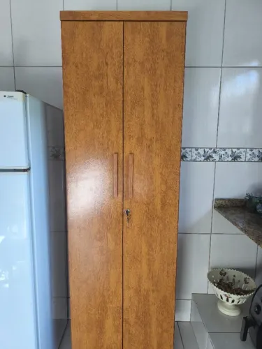 Armário multiuso