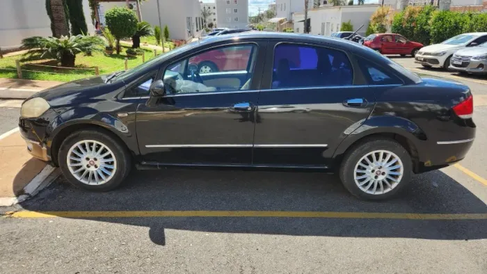 Fiat Linea Absolute 1.9/1.8 Flex Dualogic 4P 2010