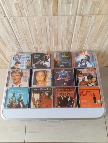 Lote com 21 cds todos originais em ótimo estado