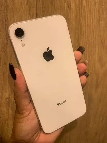 iPhone XR 64 GB / Loja Rio Mar