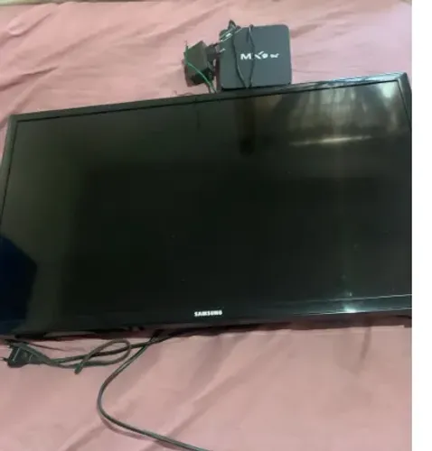 Vendo tv 38 semi nova