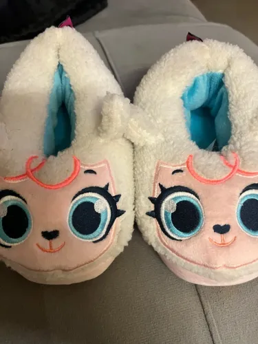 Pantufa Puket quase não usada tam 25-27
