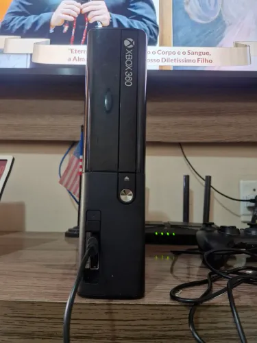 Xbox 360 super slim