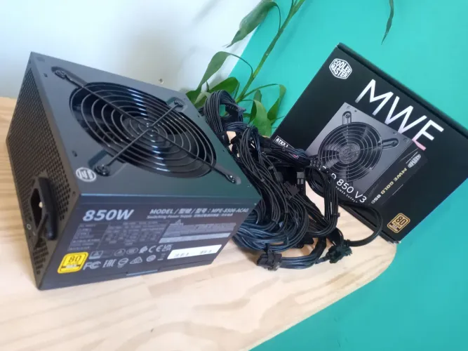 Fonte cooler master Mwe 850w