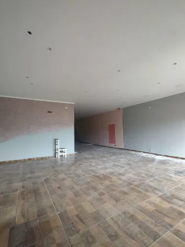 Salão comercial no bairro Ivoty