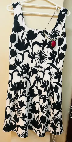 Vestido novo estampado floral Preto e Branco MOTF