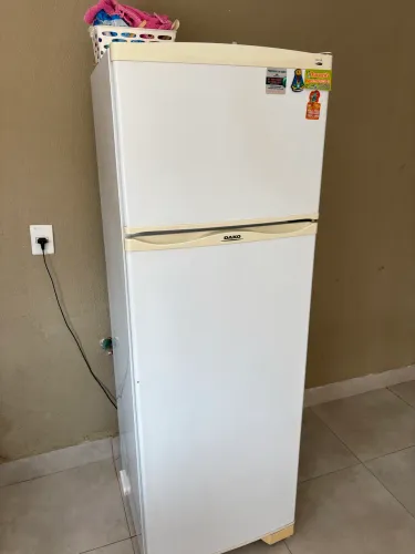 Geladeira Dako 340 litros