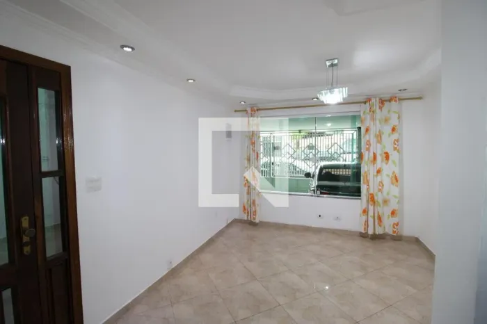 Casa à Venda - Vila Jacuí, 4 Quartos, 250 m2