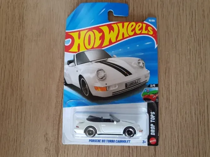 Hot Wheels Porsche 911 Turbo Cabriolet 1:64