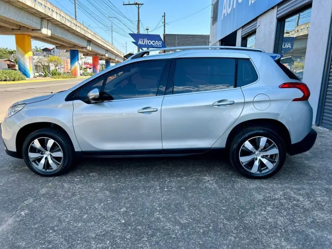 Peugeot 2008 Griffe 1.6 Flex 16V 5P Aut. 2017