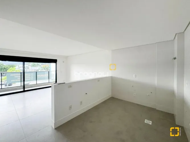 Studio Próximo ao Floripa Shopping - Conforto e Conveniência
