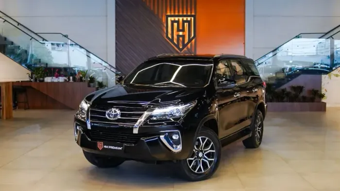 Toyota Hilux SW4 SRX 4X4 2.8 TDI 16V Dies. Aut. 2018