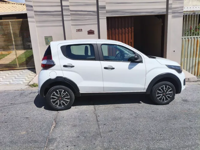 Fiat Mobi Like 1.0 Fire Flex 5P. 2022