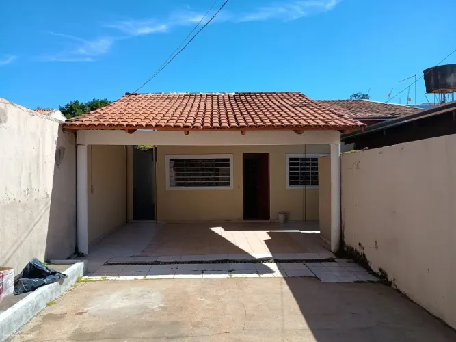 Casa 3 dormitórios para Locação em Goiânia, Chácara do Governador, 3 dormitórios, 1 suíte,