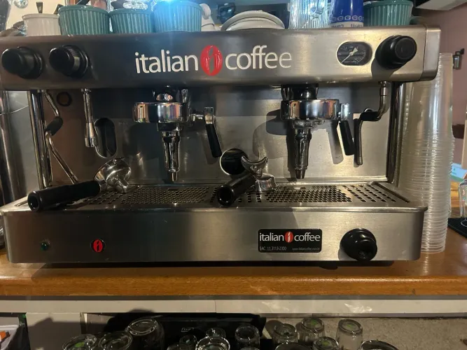 Cafeteira italiana ( Italian coffee)