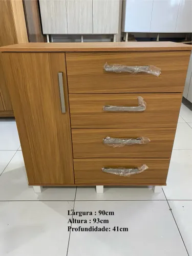 Cômoda com 4 gavetas - entrego hoje 