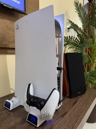 PS5 Impecável + Controle Original | Sem Marcas de Uso | Revisado